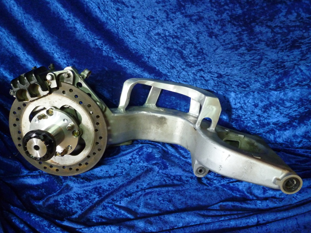 Radaufnahme Rc36 auf Ducati 1198 Modell: Flasch Radaufnahme Rc36 auf Ducati 1198 Modell: Flasch