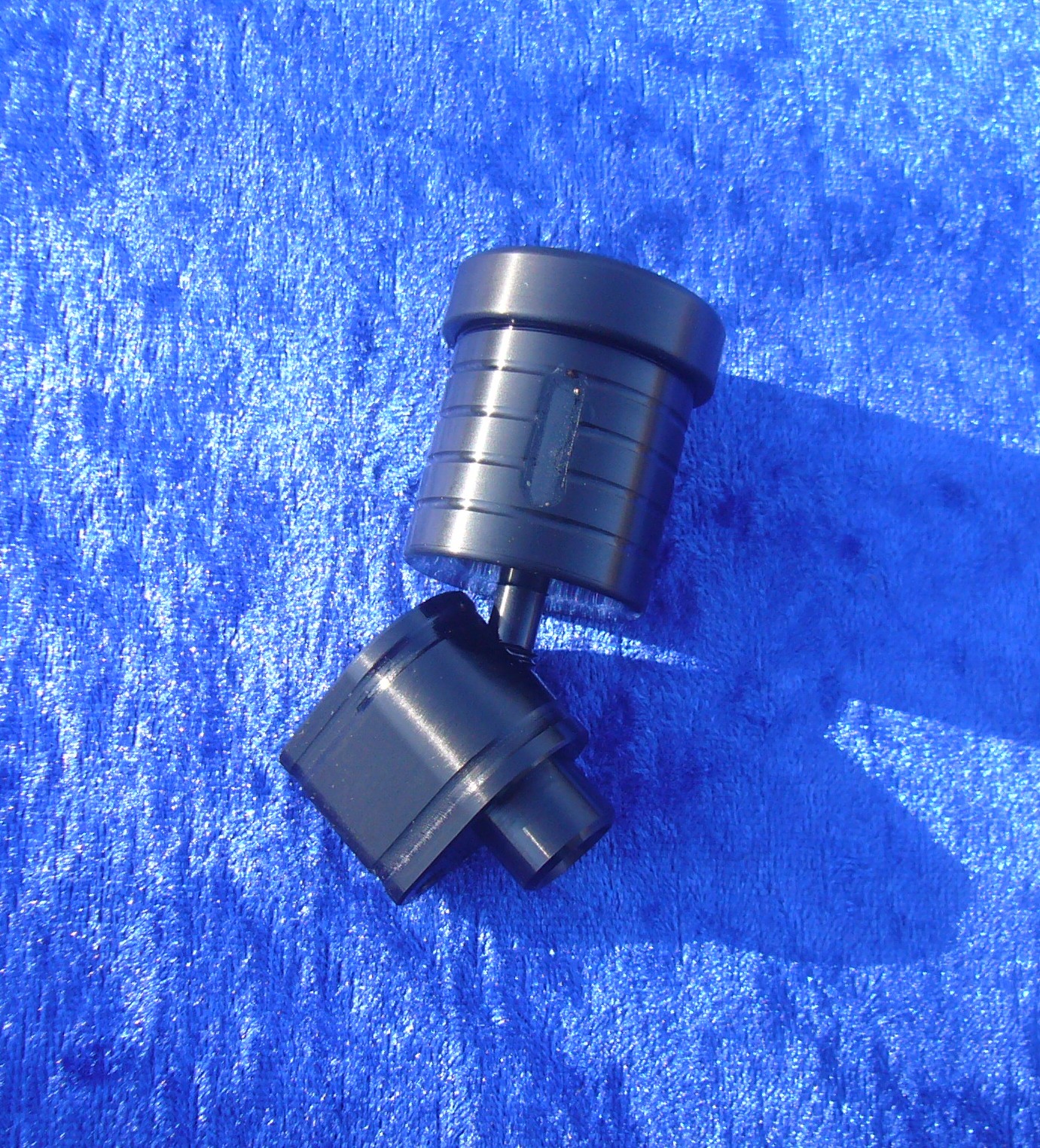 CNC Bremsbehälter Modell: R1 hinten mit Glas S CNC Bremsbehälter Modell: R1 hinten mit Glas S